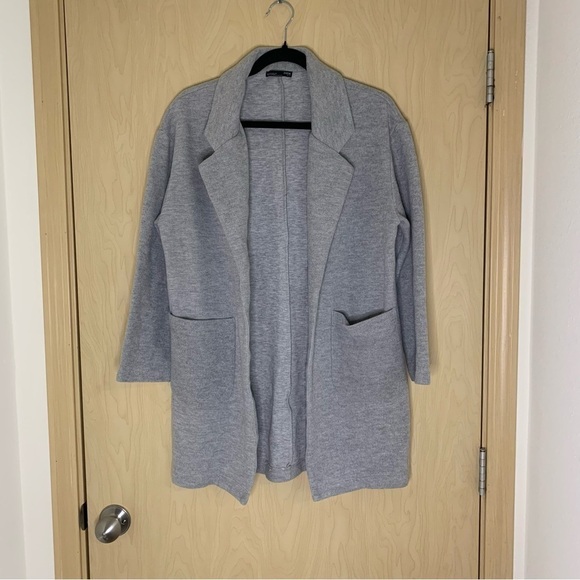 Zara Jackets & Blazers - Women's Zara Gray Long Blazer Cardigan Size Small
